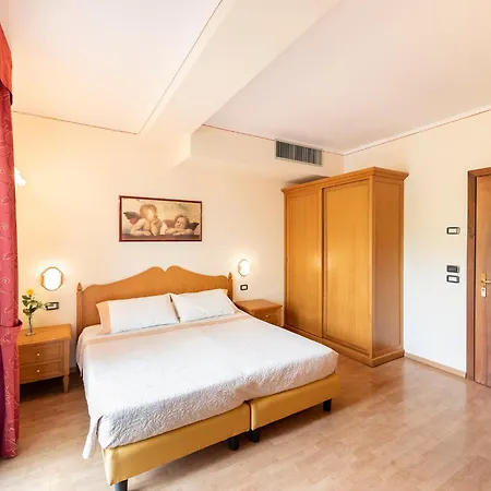 Hotel Pineta Campi Tremosine Exterior foto